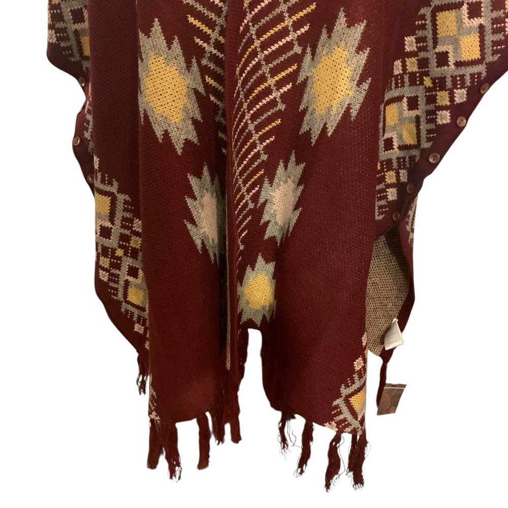 Miss Me Burgundy and Gold Geometric Wrap/Shawl/Cape - Picture 4 of 11